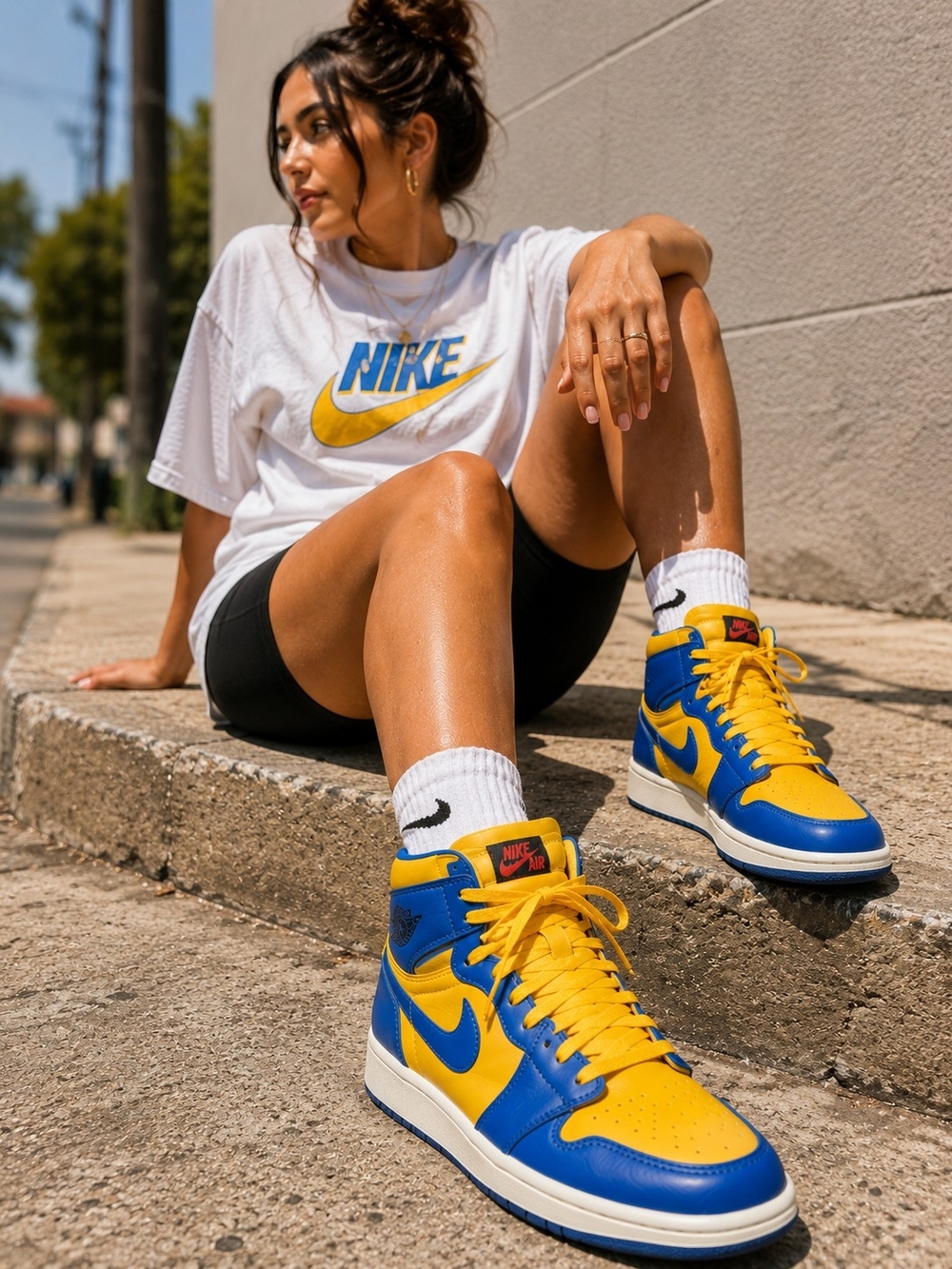 Nike Women’s Air Jordans High Top Sneakers in Yellow and Blue Size W 7.5